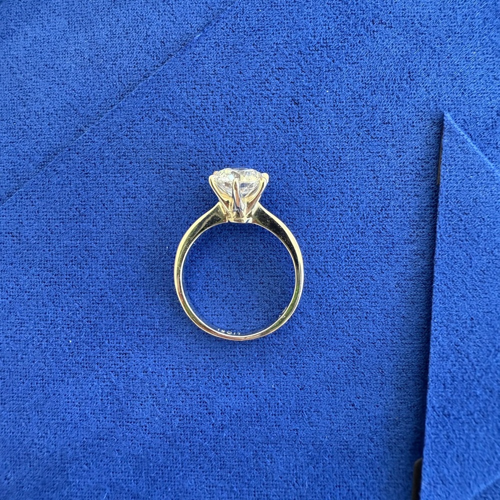 Silver Ring - Picture 4 of 9